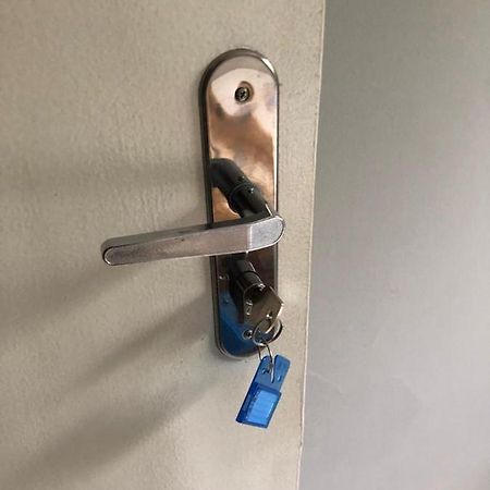 Hostel E Pousada Londrina Rodoviaria Centro Quartos Individuais Com Chave E Wi-Fi Exteriör bild