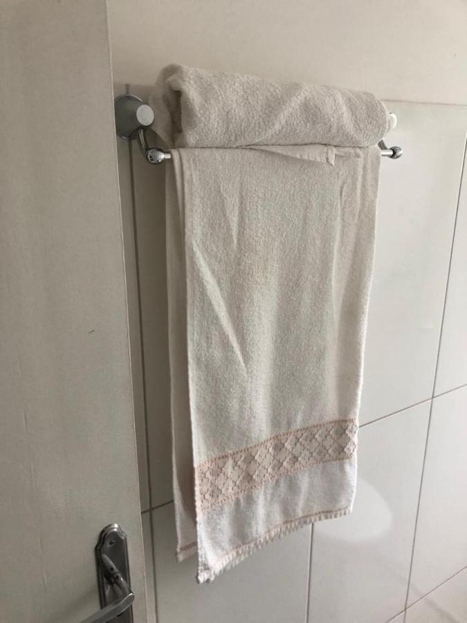 Hostel E Pousada Londrina Rodoviaria Centro Quartos Individuais Com Chave E Wi-Fi Exteriör bild